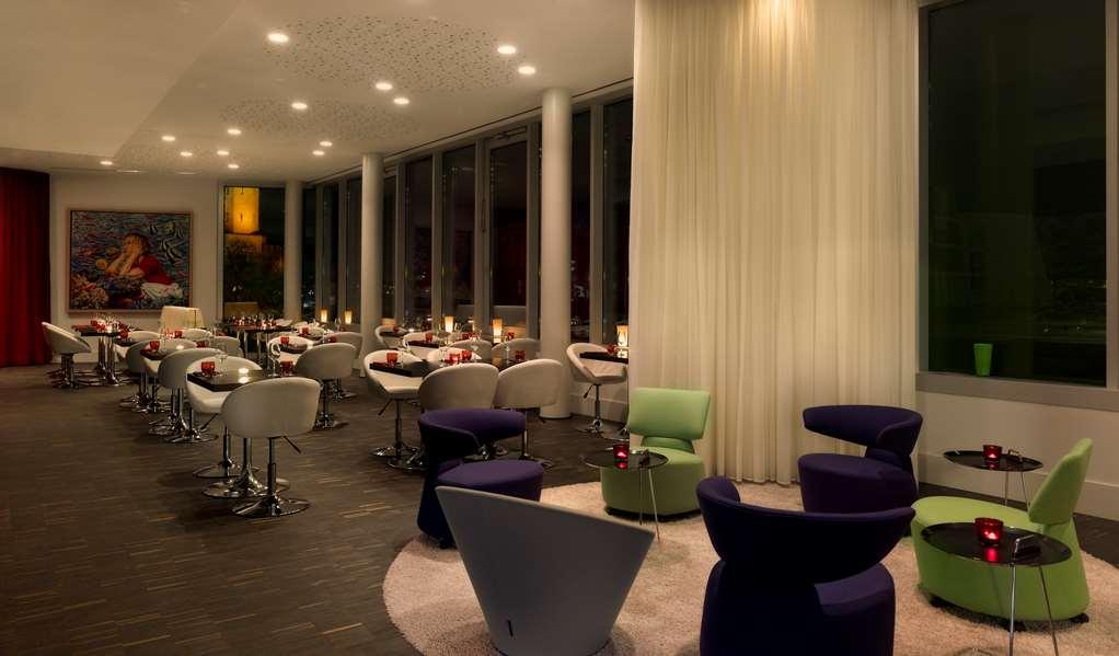 Art Otel Cologne, By Park Plaza Restaurant photo