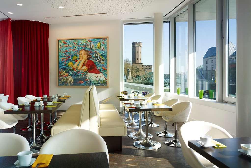 Art Otel Cologne, By Park Plaza Restaurant photo
